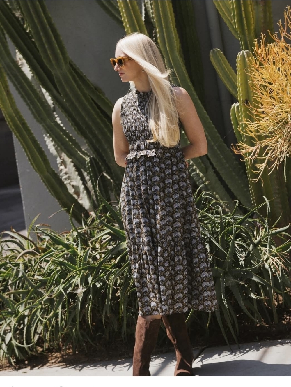 Hyacinth House Black Leafy Floral Smocked Seaton Midi Dress Size Medium